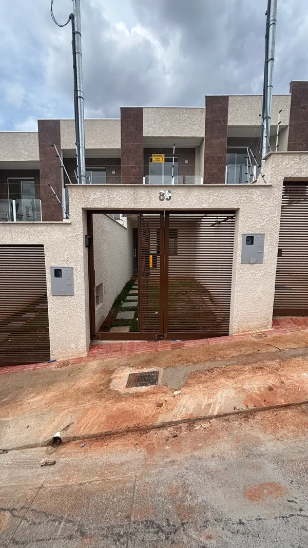 Casa Geminada 2 quartos no Candelária - Belo Horizonte, Candelaria, Belo Horizonte